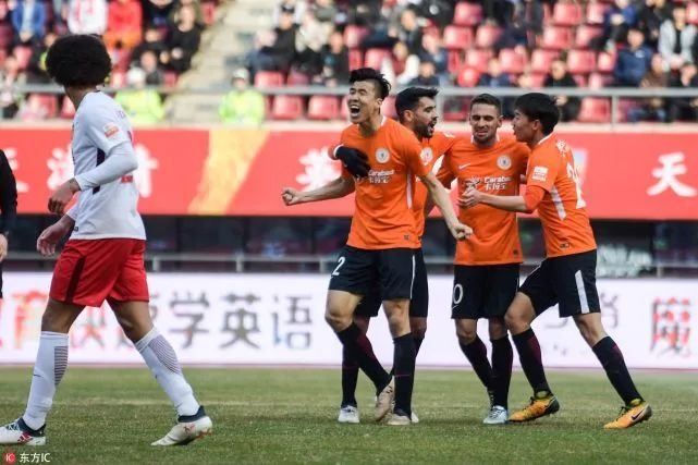  亚眠主场雨战不敌实力强劲的摩纳哥遭遇连败